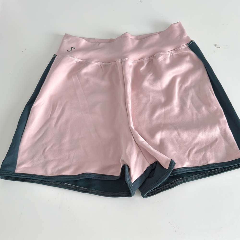 Soel Dancewear Stylish Pink and Green Shorts. Size- child XL.